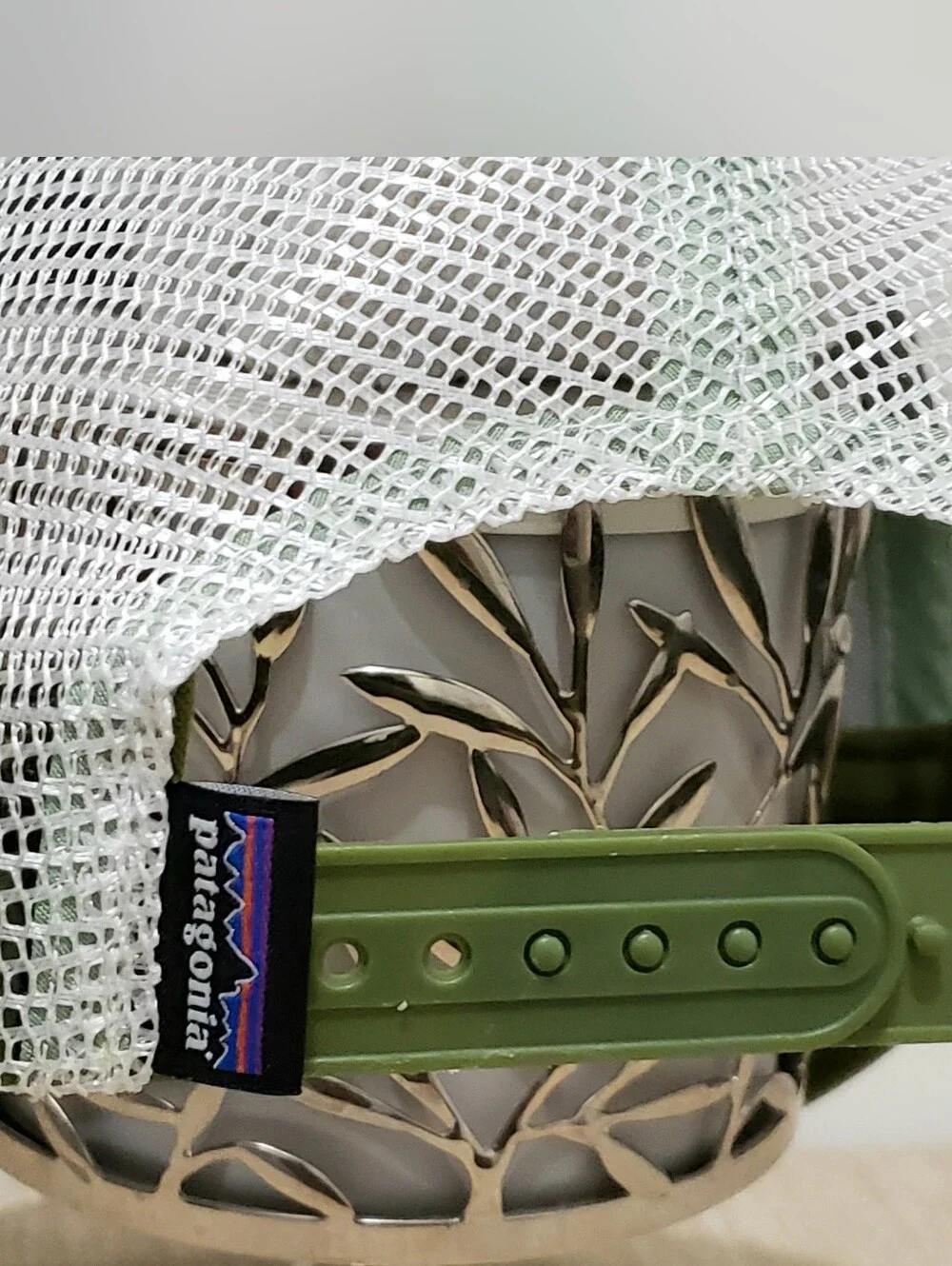 PATAGONIA Women's Organic Cotton Mesh Snap-Back Truckers Cap (ALL) Olive/White